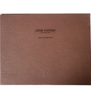Louis Vuitton Malletier A Paris Vintage Box.    Authentic